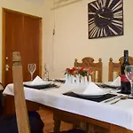 بيت للعطل Coachman's House